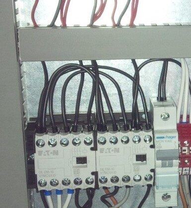 Układ nawrotny silnika 3-fazowego